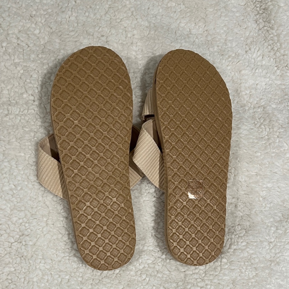 Sandals - Picture 5 of 5